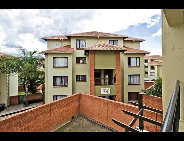 2 BEDROOM APARTMENT FOR SALE IN PAULSHOF